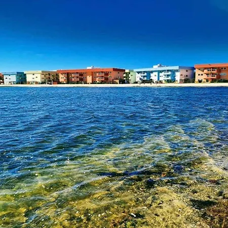 Resort GoldenLake em Arraial do Cabo-2